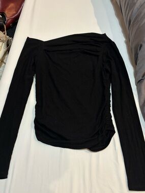 Dynamite Black Off-the-Shoulder Long Sleeve Top
